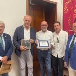 Consegna del Diploma di Buona Cucina a Giovanni La Macchia e delle pubblicazioni accademiche al sindaco di Milazzo Midili