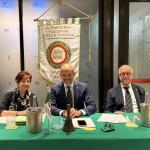 Il Delegato tra l'Accademica Carmen d'Intino e il Coordinatore Vincenzo Rizzi