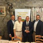 nella foto, il Sindaco e il Presidente APT insieme al Delegato Germano Berteotti e al titolare del ristorante Mauro Fiorentini